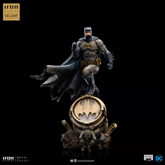 DC Comics: Batman on Bat-Signal 1:10 Scale Statue - CCXP23 Exclusive 0618231953431