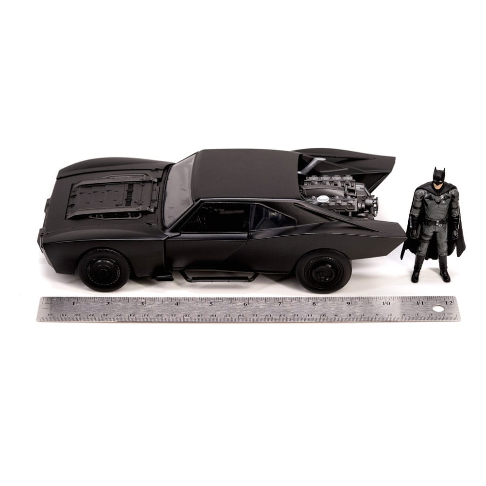 Batman 2022 Hollywood Rides Diecast Model 1/18 2022 Batmobile with Figure 0801310325049