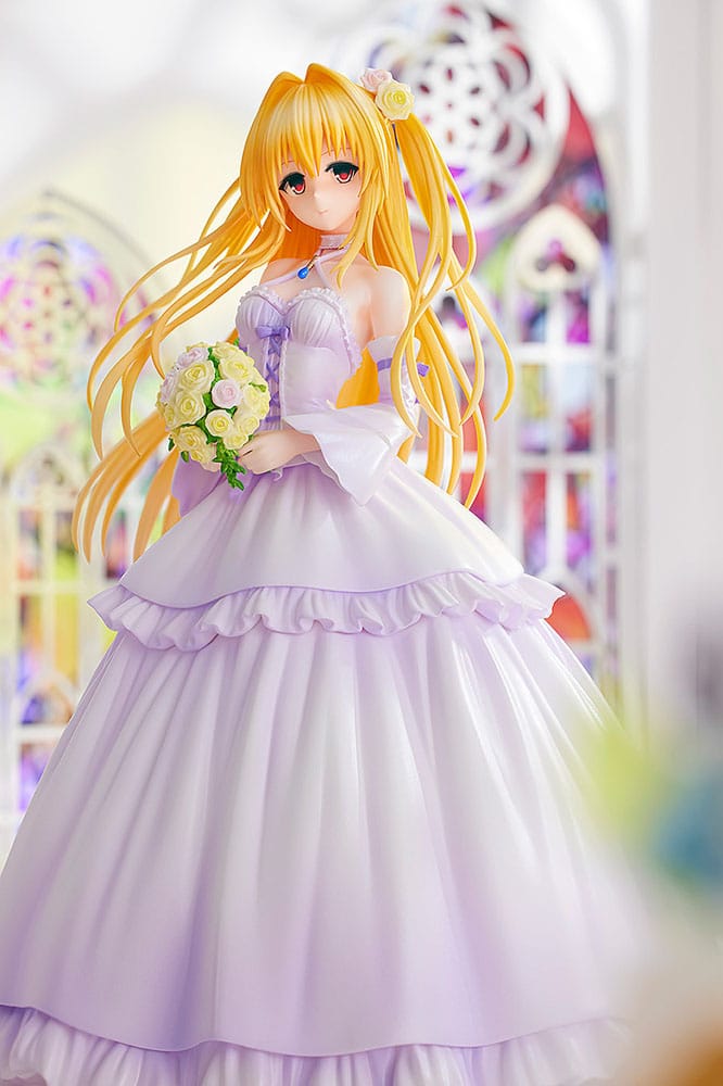 To Love-Ru Darkness PVC Statue 1/7 Golden Darkness Wedding Dress Ver. 23 cm 4935228597901