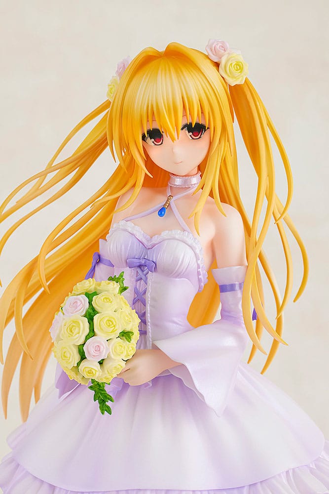 To Love-Ru Darkness PVC Statue 1/7 Golden Darkness Wedding Dress Ver. 23 cm 4935228597901