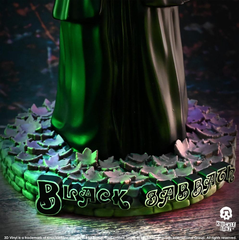 Black Sabbath 3D Vinyl Statue Witch (1st Album) 22 cm 0785571595468