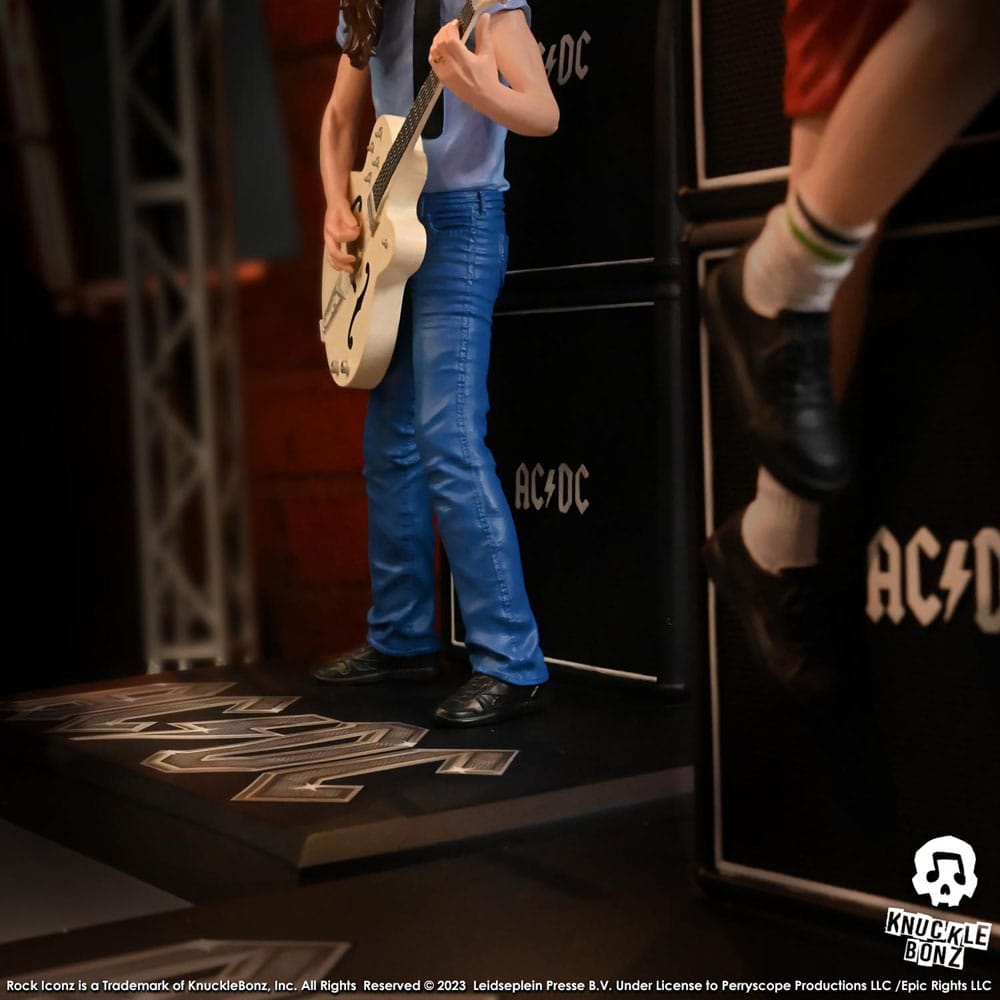 AC/DC Rock Iconz Statue Malcolm Young II 23 cm 0785571595666