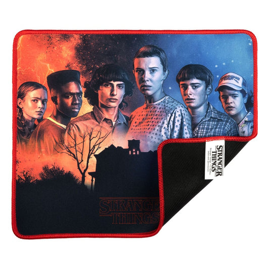 Stranger Things Mousepad Best Friends 27 x 32 cm 3328170002790