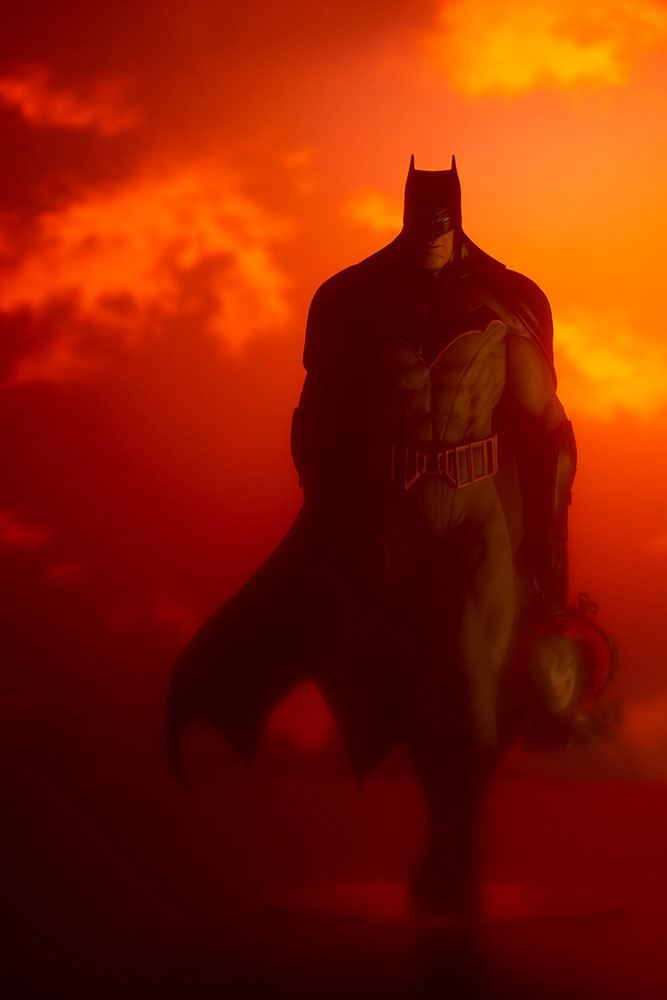 DC Comics ARTFX PVC Statue 1/6 Batman (Batman: Last Knight on Earth) 30 cm 4934054033713