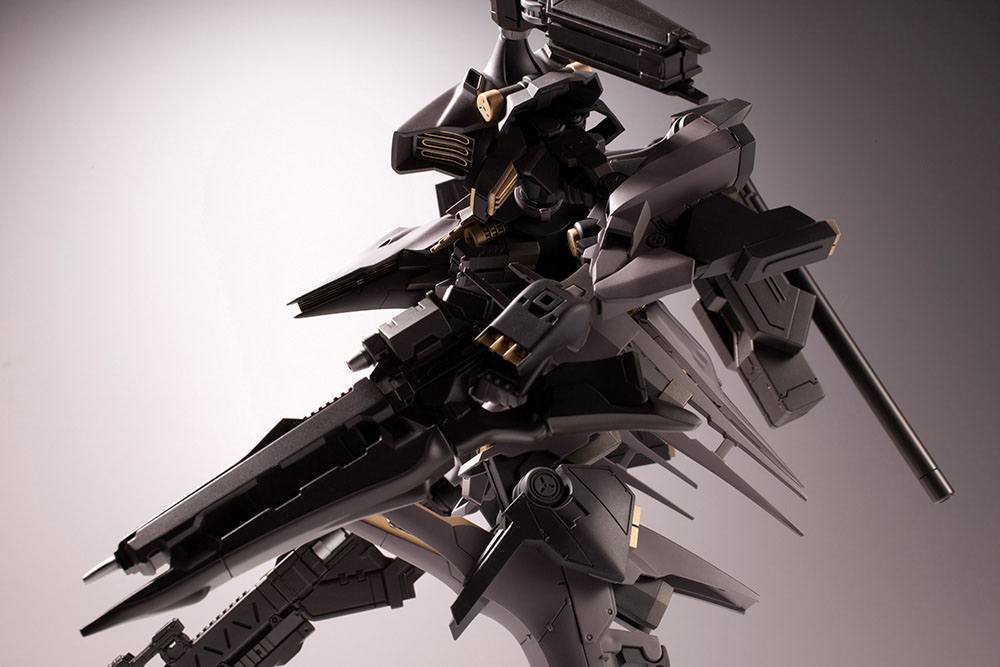 Armored Core 4 Plastic Model Kit 1/72 Rayleonard 03-Aaliyah Supplice Opening Ver. 18 cm 4934054065172