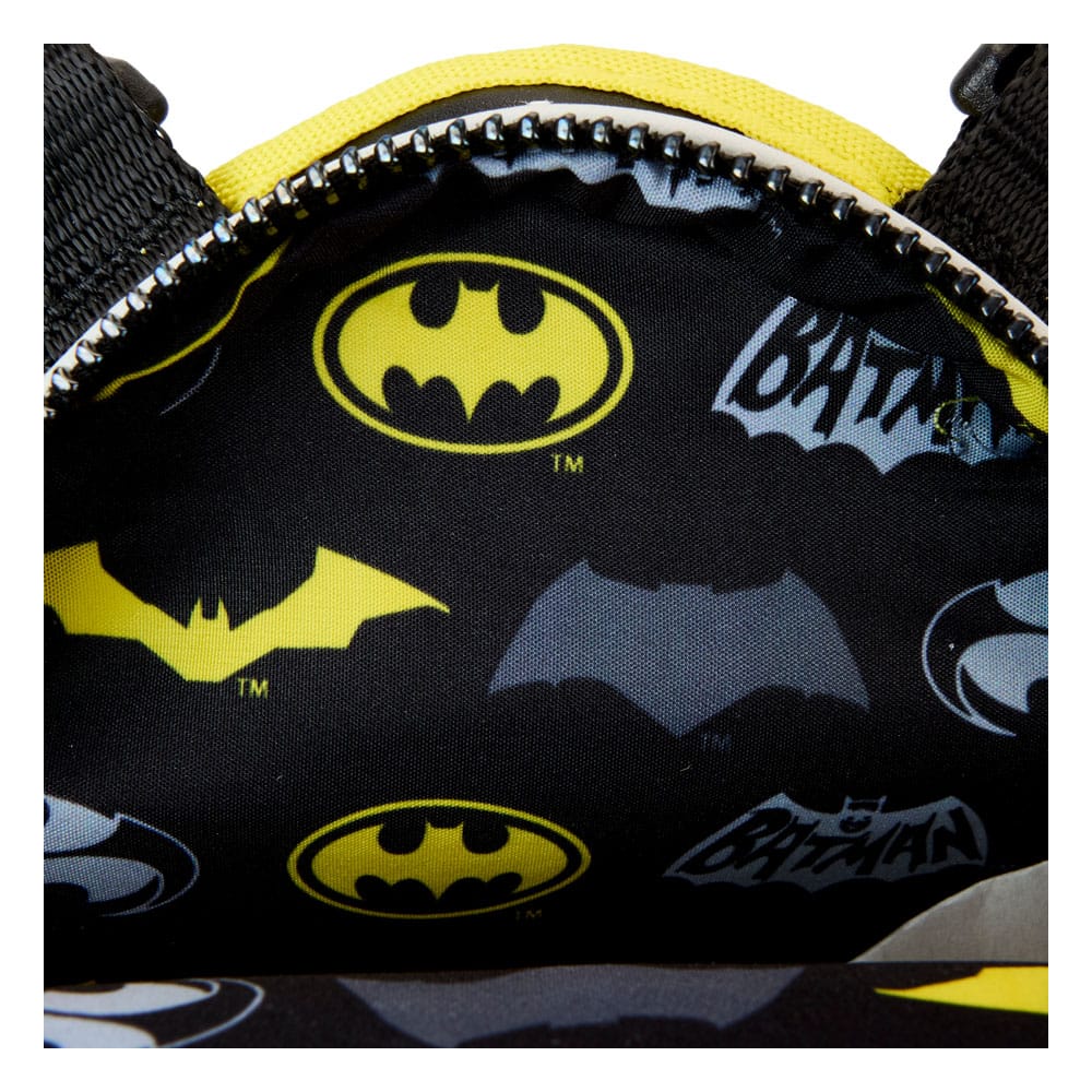 DC Comics by Loungefly Dog Harness Batman Backpack Large 0671803523548