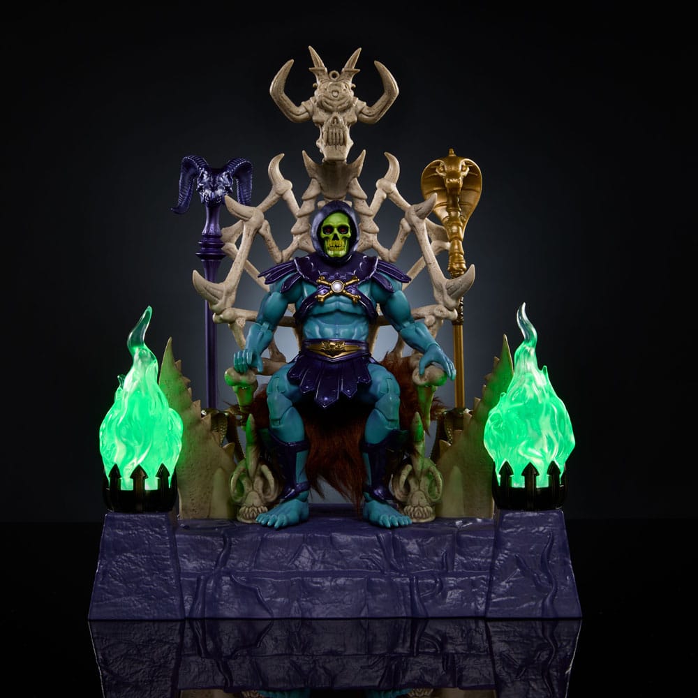 Masters of the Universe: New Eternia Masterverse Action Figure Skeletor & Throne 18 cm 0194735241071