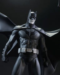 DC Direct  Statue Batman Black & White Batman (by Jorge Jimenez) 27 cm 0787926302240