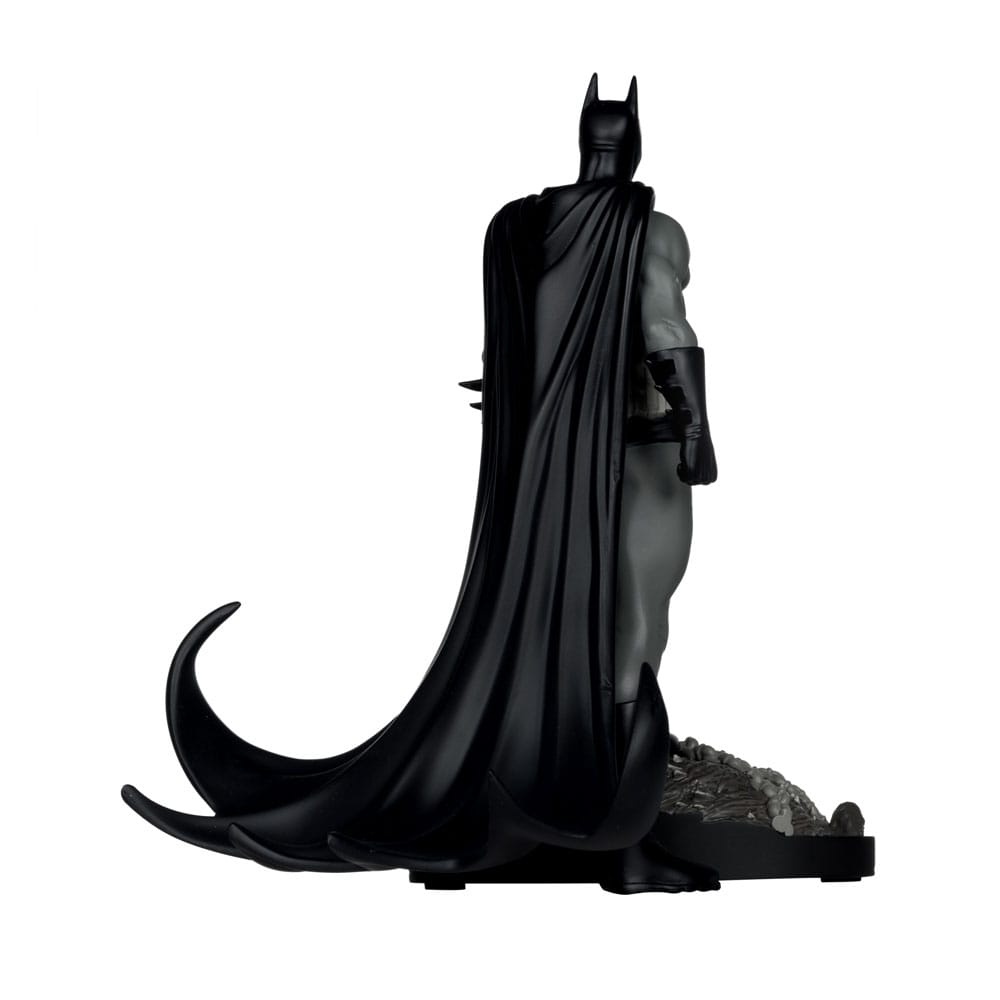 DC Direct Statue 1/10 Batman by Bjorn Barends (Black White) 18 cm 0787926302264