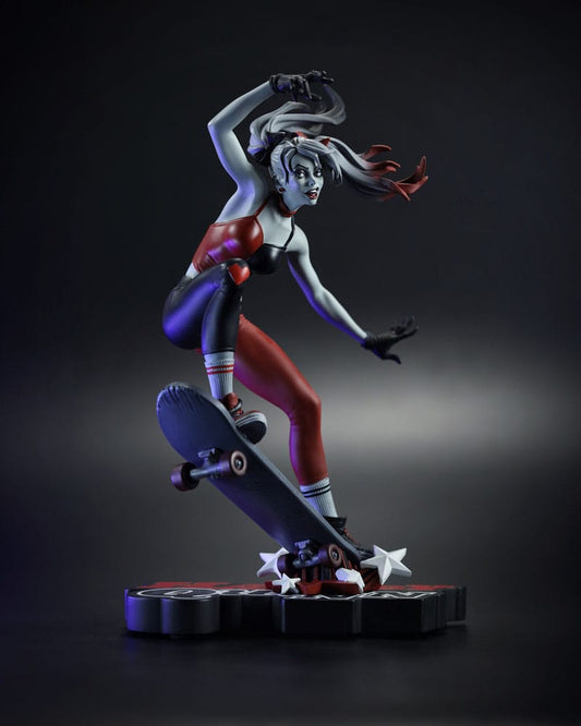 DC Direct Harley Quinn: Red, White & Black Statue 1/10 Harley Quinn by Ivan Tao 20 cm 0787926302288