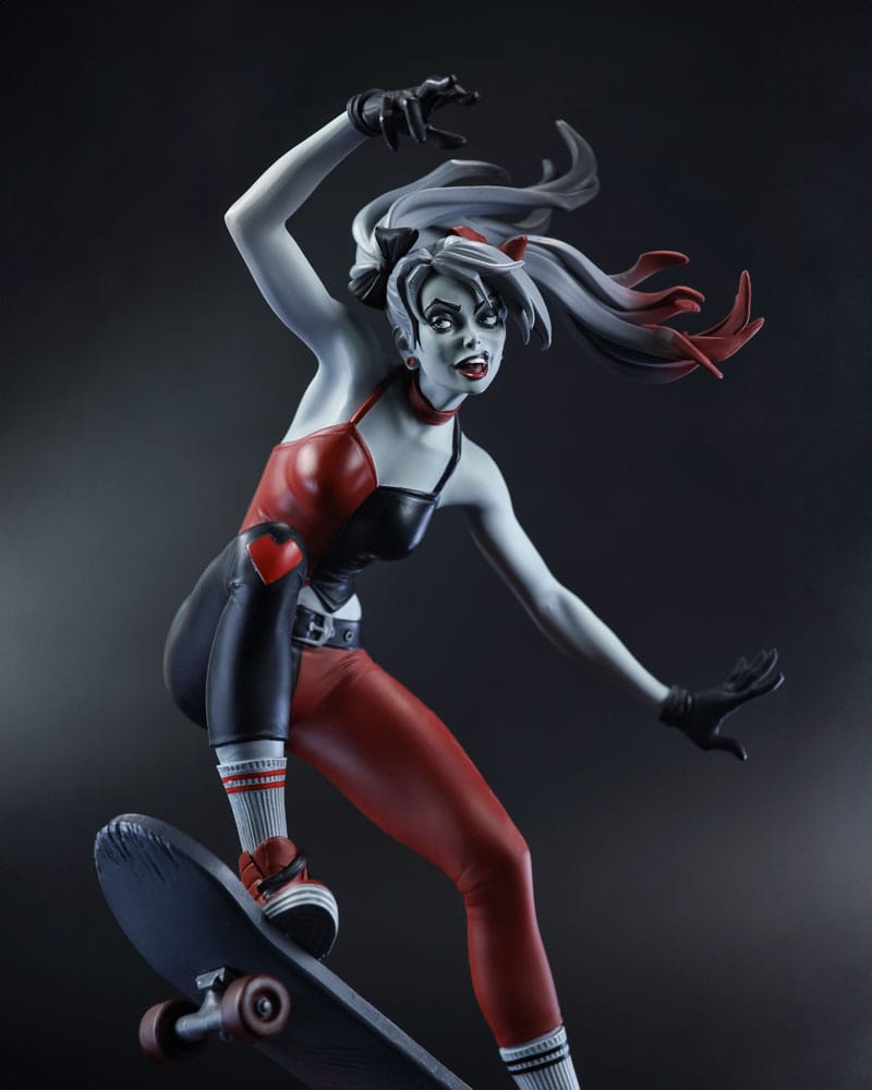 DC Direct Harley Quinn: Red, White & Black Statue 1/10 Harley Quinn by Ivan Tao 20 cm 0787926302288