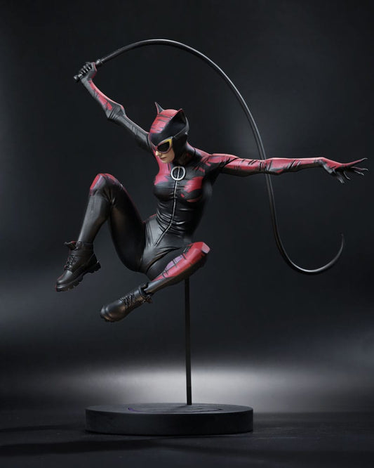 DC Designer Series Statue 1/6 Catwoman by Jock 33 cm 0787926302417