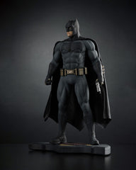 Batman v Superman: Dawn of Justice Statue 1/6 Batman 32 cm 0787926302455