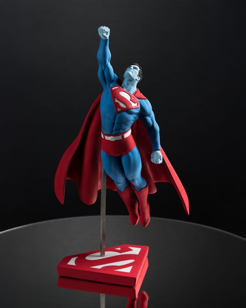 DC Direct Statue 1/10 Superman Red and Blue: Superman by Gary Frank Limited Edition 26 cm 0787926302516