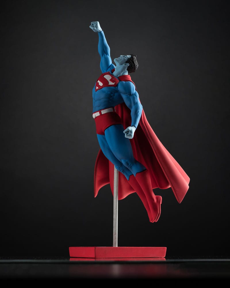 DC Direct Statue 1/10 Superman Red and Blue: Superman by Gary Frank Limited Edition 26 cm 0787926302516