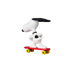 Peanuts UDF Series 17 Mini Figure Skateboard Snoopy 7 cm 4530956158242