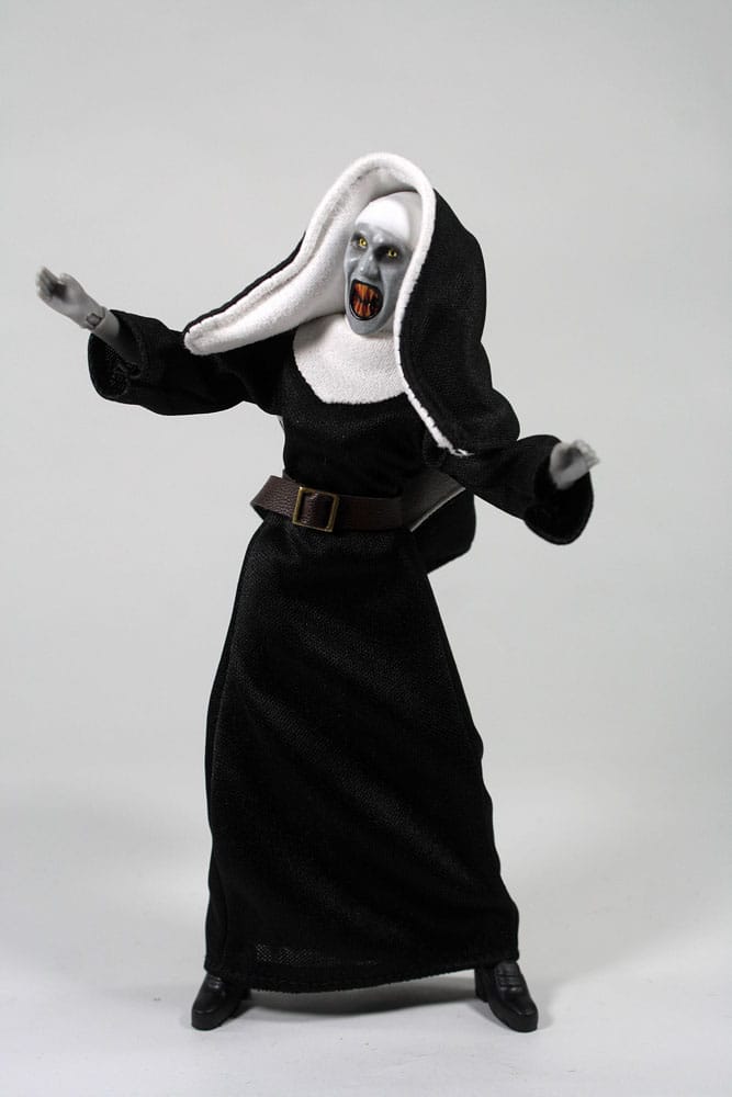 The Nun Action Figure Valak 20 cm 0850033232158