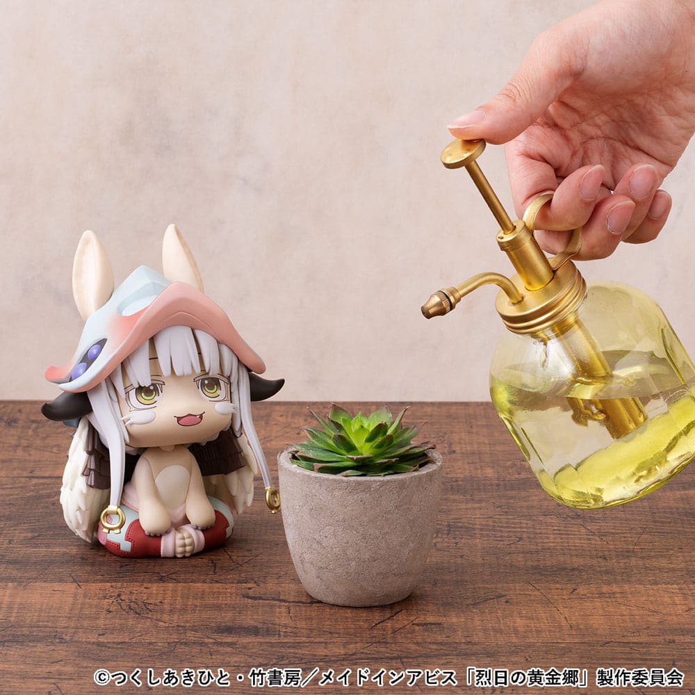 Made in Abyss: The Golden City of the Scorching Sun Look Up PVC Statue Nanachi 11 cm (With Gift) 4535123837616