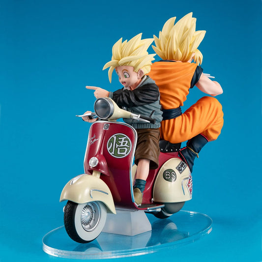 Dragonball Z 05 Desktop Real McCoy PVC Diorama Super Saiyan Son Goku & Super Saiyan Son Gohan & Motorbike 16 cm 4535123842139