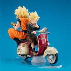 Dragonball Z 05 Desktop Real McCoy PVC Diorama Super Saiyan Son Goku & Super Saiyan Son Gohan & Motorbike 16 cm 4535123842139