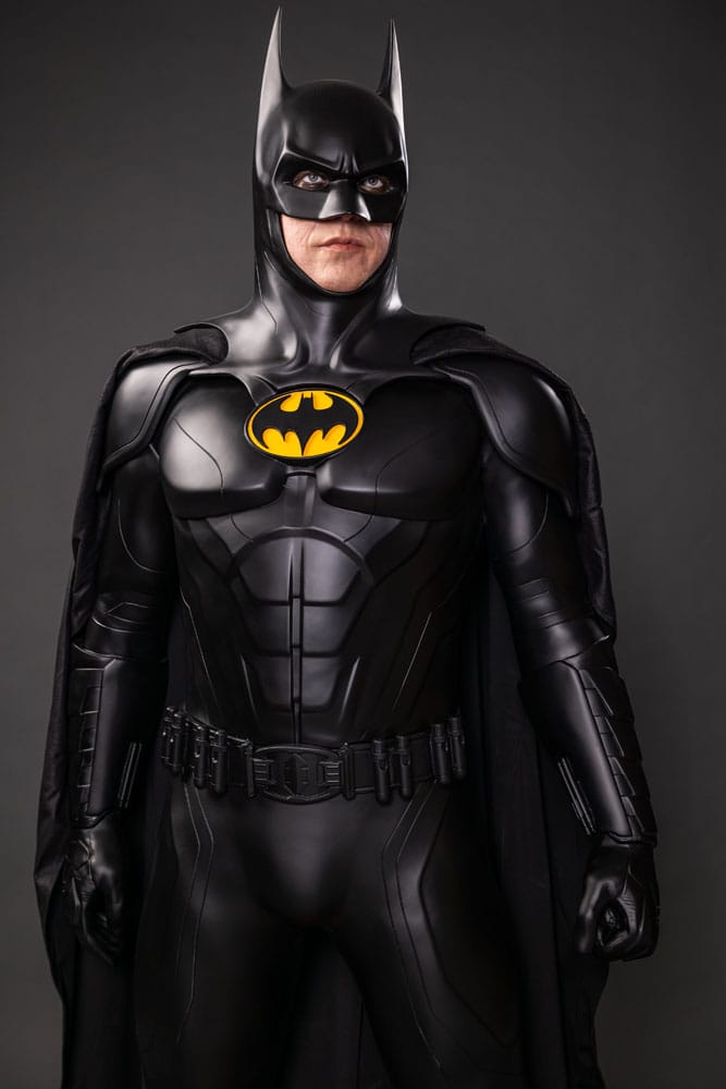 The Flash Life-Size Statue Batman Keaton 2 211 cm 0096224883550