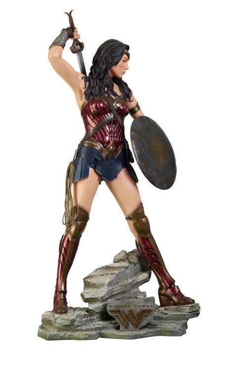 Wonder Woman Life-Size Statue Wonder Woman 224 cm 0717228241893