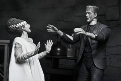 Universal Monsters Action Figure Ultimate Frankenstein's Monster (Bride of Frankenstein) (B&W) 18 cm 0634482048832