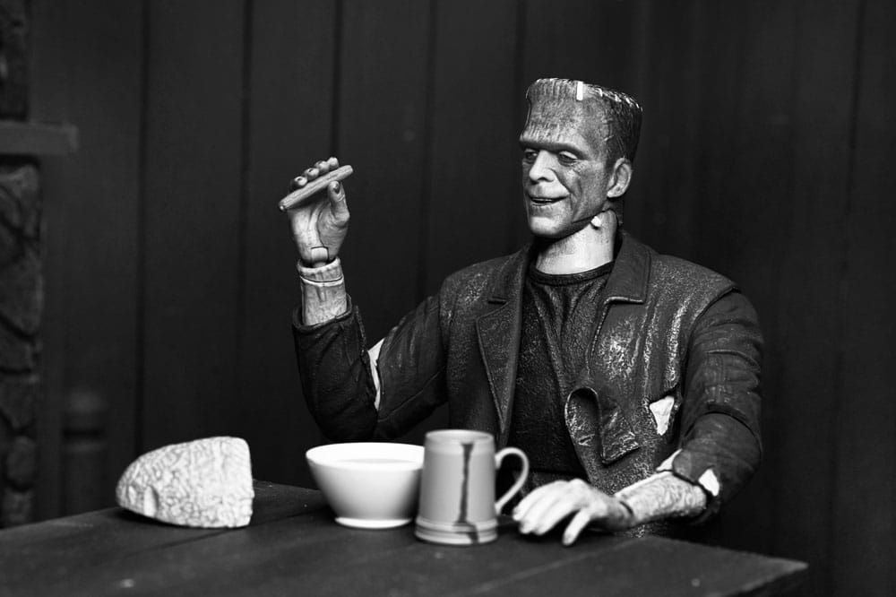 Universal Monsters Action Figure Ultimate Frankenstein's Monster (Bride of Frankenstein) (B&W) 18 cm 0634482048832