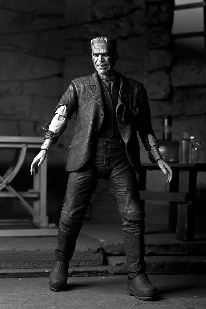 Universal Monsters Action Figure Ultimate Frankenstein's Monster (Bride of Frankenstein) (B&W) 18 cm 0634482048832