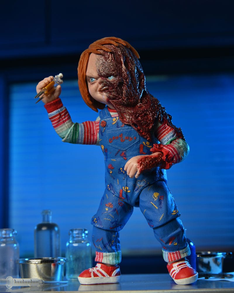 Child´s Play Action Figure Chucky (TV Series) Ultimate Chucky 18 cm 0634482421246