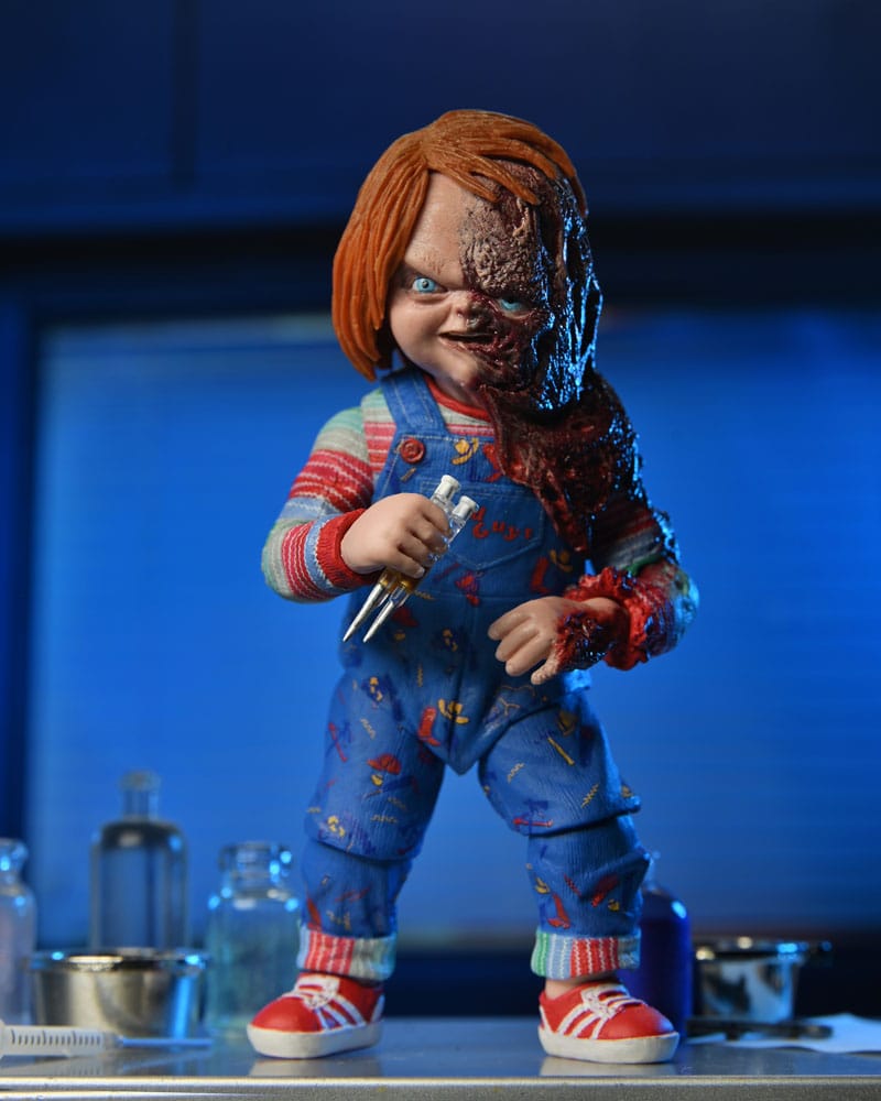 Child´s Play Action Figure Chucky (TV Series) Ultimate Chucky 18 cm 0634482421246