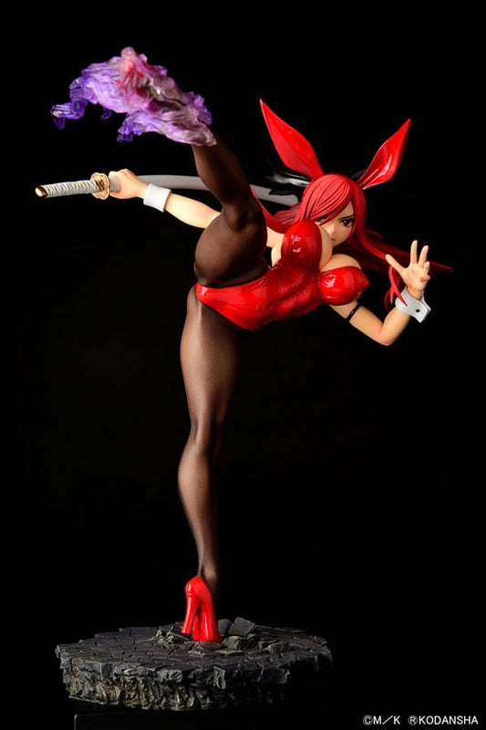 Fairy Tail Statue 1/6 Erza Scarlet High Kick Crimson Bunny Ver. 37 cm 4560321854660