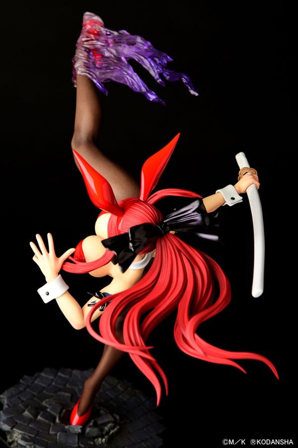 Fairy Tail Statue 1/6 Erza Scarlet High Kick Crimson Bunny Ver. 37 cm 4560321854660