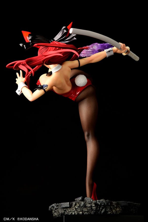 Fairy Tail Statue 1/6 Erza Scarlet High Kick Crimson Bunny Ver. 37 cm 4560321854660