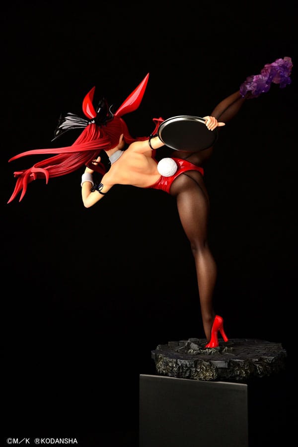 Fairy Tail Statue 1/6 Erza Scarlet High Kick Crimson Bunny Ver. 37 cm 4560321854660