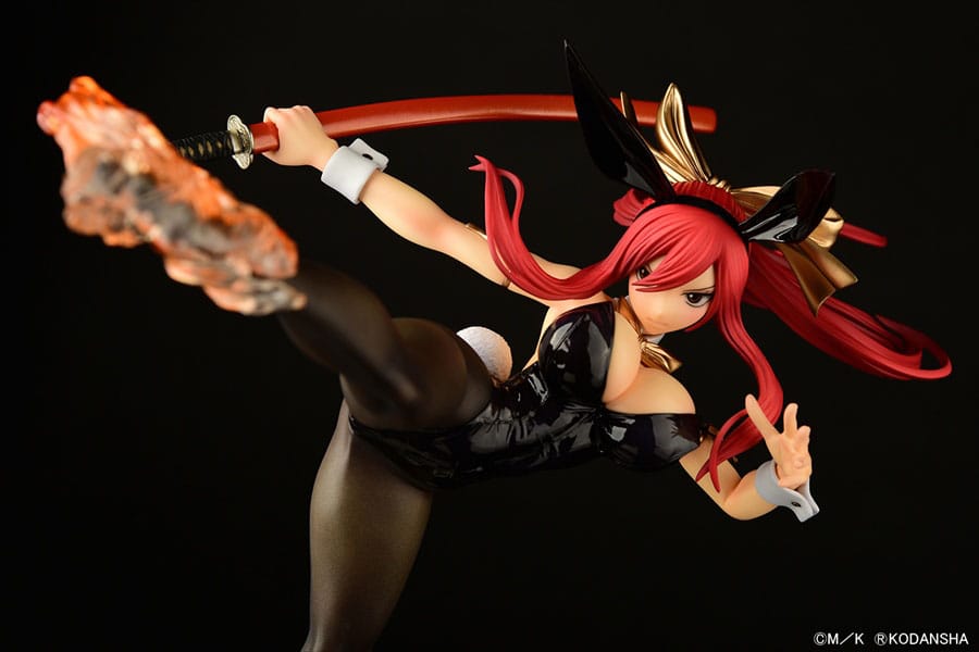 Fairy Tail Statue 1/6 Erza Scarlet High Kick Black Bunny Ver. 37 cm 4560321854677