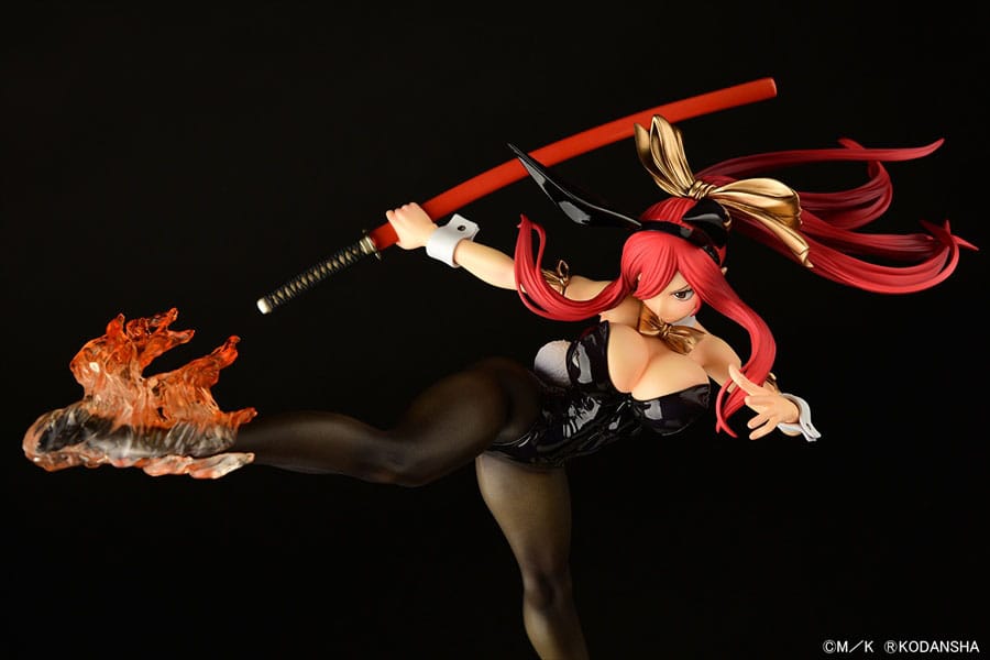 Fairy Tail Statue 1/6 Erza Scarlet High Kick Black Bunny Ver. 37 cm 4560321854677