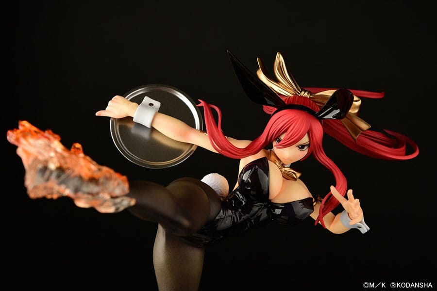 Fairy Tail Statue 1/6 Erza Scarlet High Kick Black Bunny Ver. 37 cm 4560321854677