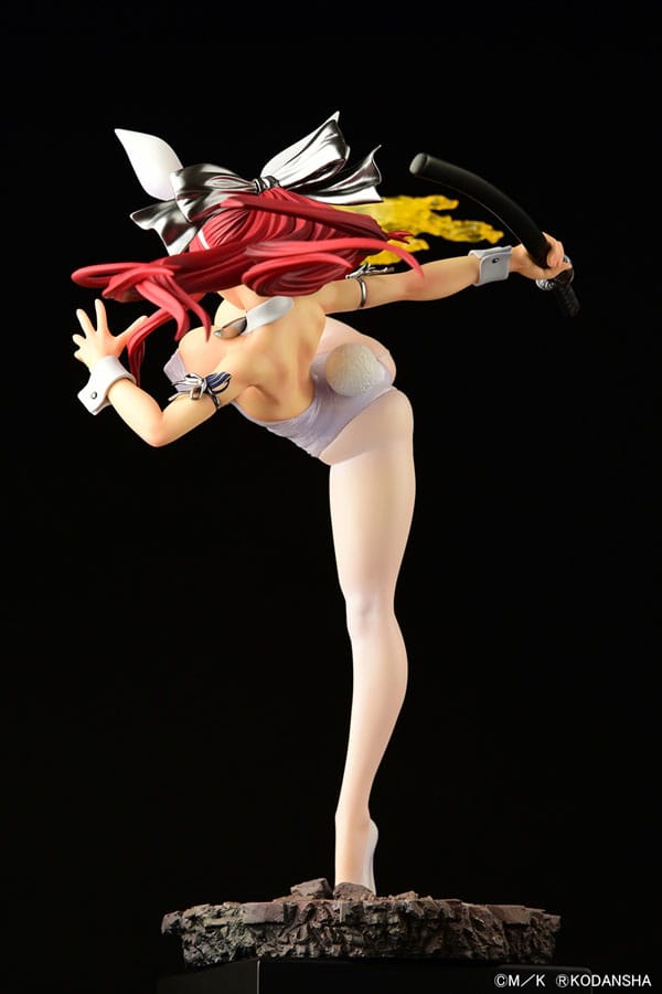 Fairy Tail Statue 1/6 Erza Scarlet High Kick White Bunny Ver. 37 cm 4560321854684