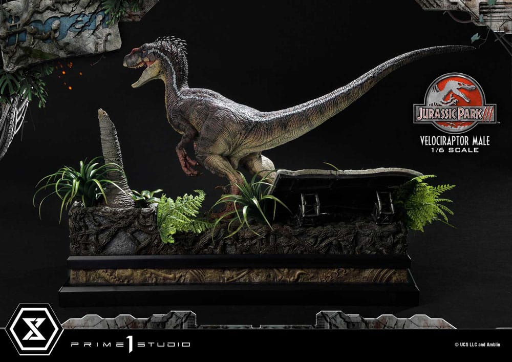 Jurassic Park III Legacy Museum Collection Statue 1/6 Velociraptor Male Bonus Version 40 cm 4580708049014