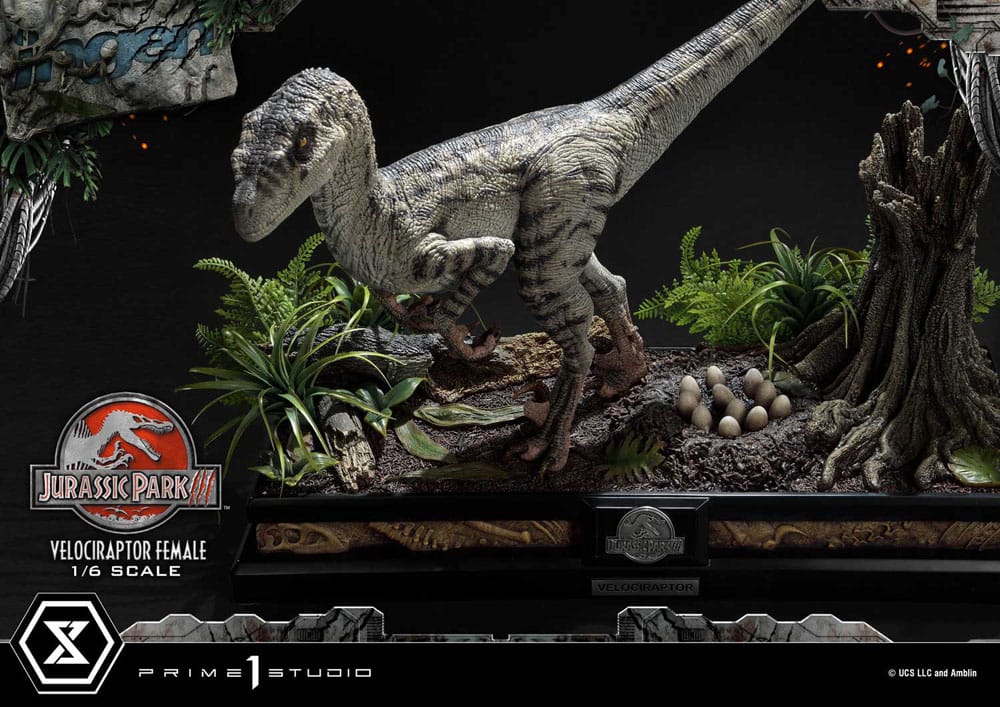 Jurassic Park III Legacy Museum Collection Statue 1/6 Velociraptor Female Bonus Version 44 cm 4580708049038