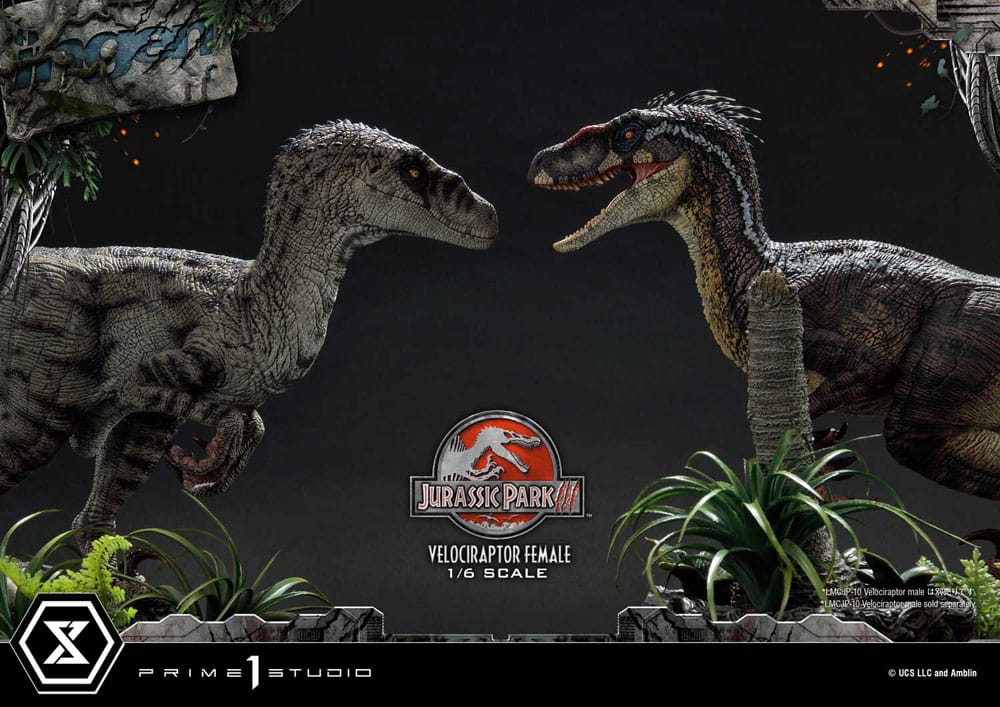 Jurassic Park III Legacy Museum Collection Statue 1/6 Velociraptor Female Bonus Version 44 cm 4580708049038