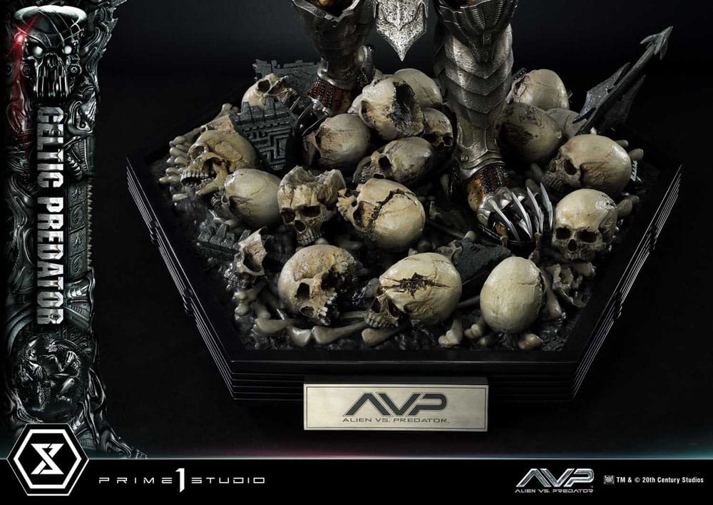 The Alien vs. Predator Museum Masterline Series Statue 1/3 Celtic Predator 95 cm 4580708048963