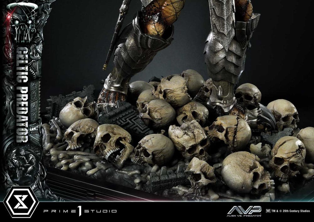 The Alien vs. Predator Museum Masterline Series Statue 1/3 Celtic Predator 95 cm 4580708048963