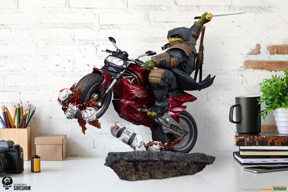 Teenage Mutant Ninja Turtles Statue 1/4 The Last Ronin On Bike 53 cm 0712179859418