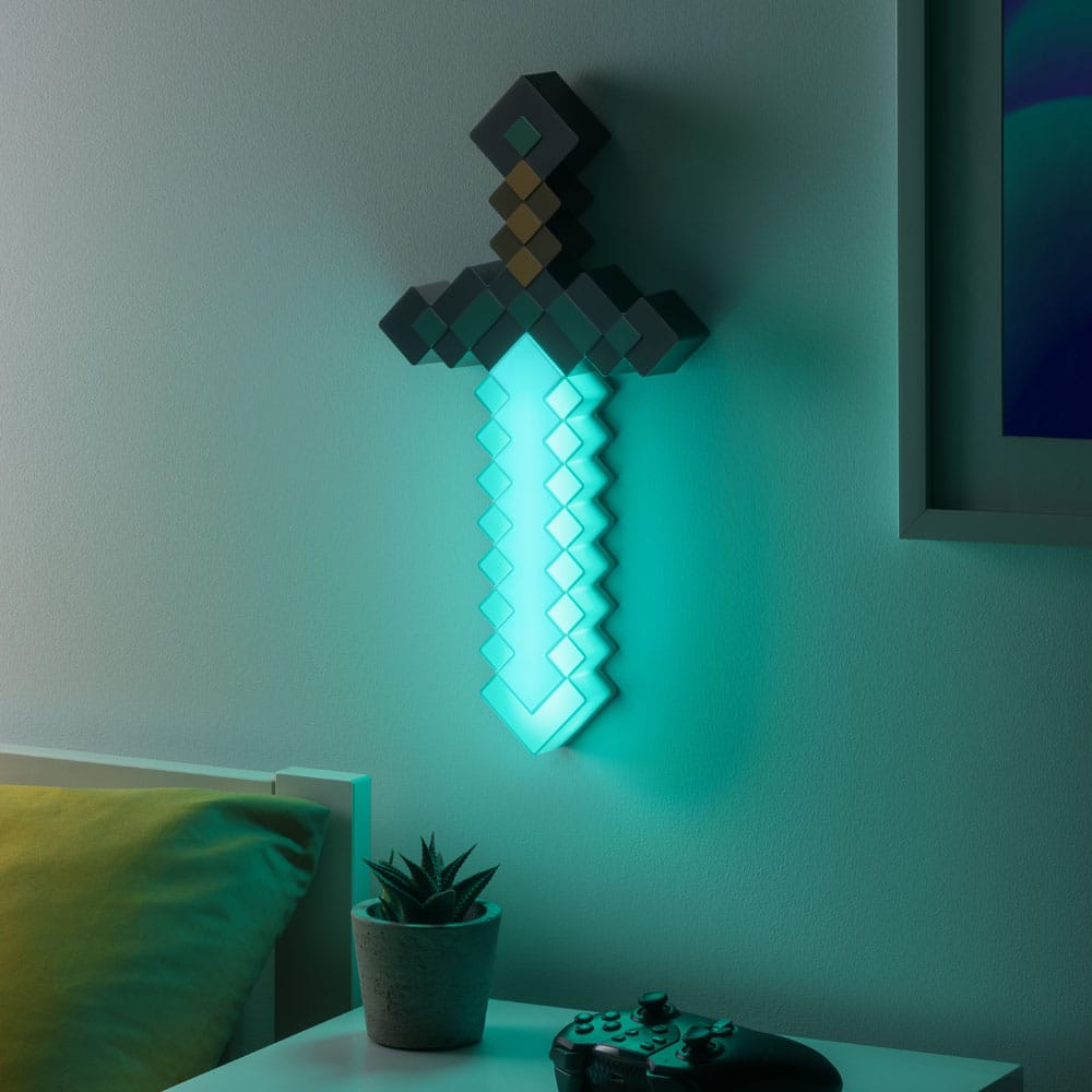 Minecraft Light Diamond Sword 40 cm 5056577728026