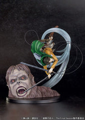 Attack on Titan PVC Statue 1/7 Levi vs Beast Titan Ver. 28 cm 4582666820667