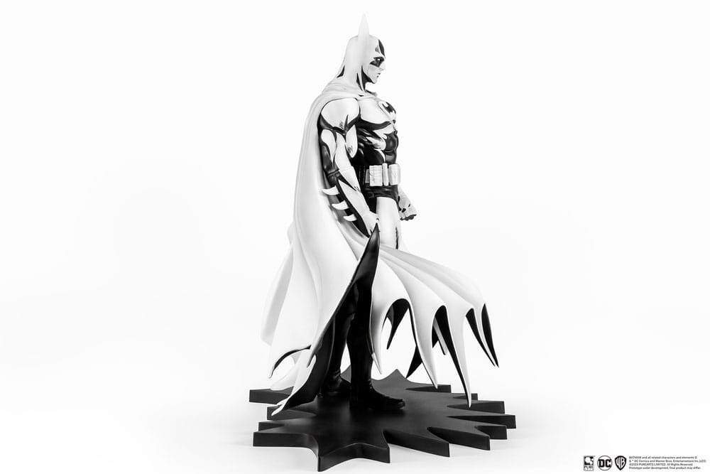 Batman PX PVC Statue 1/8 SDCC 2024 Batman Black & White Version 27 cm 0713929404674