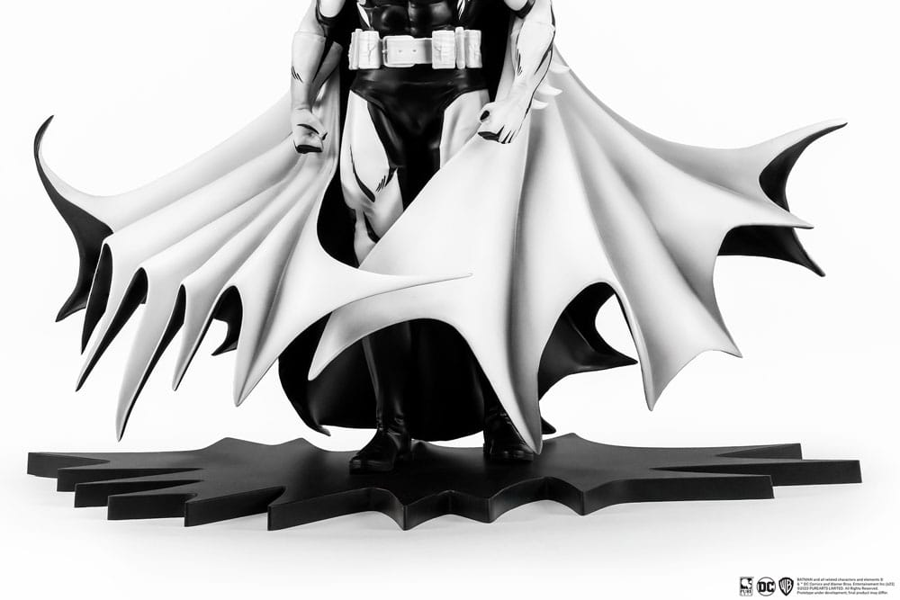 Batman PX PVC Statue 1/8 SDCC 2024 Batman Black & White Version 27 cm 0713929404674