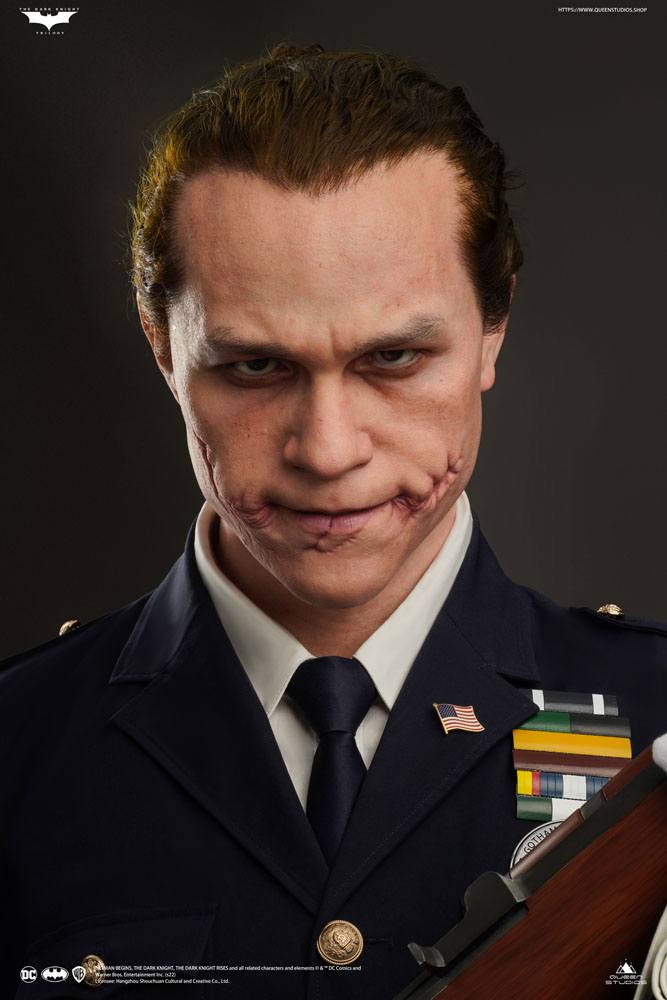 The Dark Knight Bust 1/1 The Joker (Police Uniform) 87 cm 6972662530826